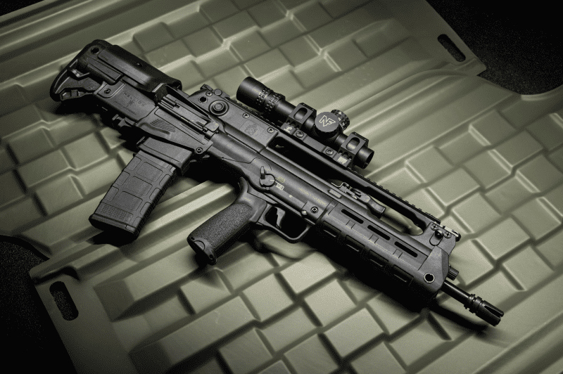 0Q8A1888-Springfield-Armory-Hellion Springfield Armory Hellion Rifle on green plastic